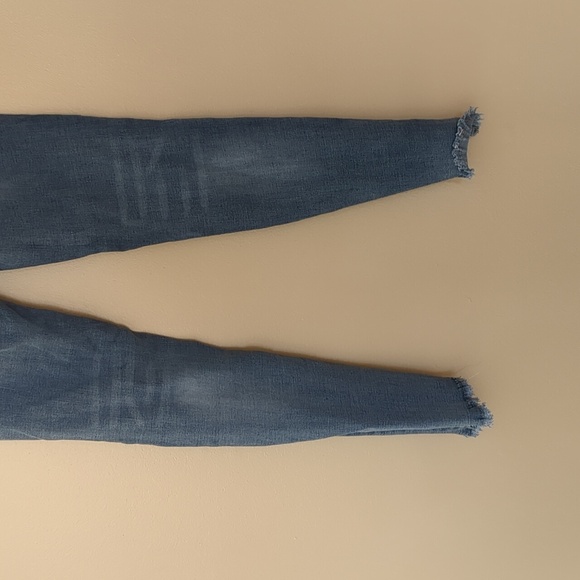 24 William Rast Jeans Distressed Frayed Raw Hem Blue Denim - Picture 12 of 17